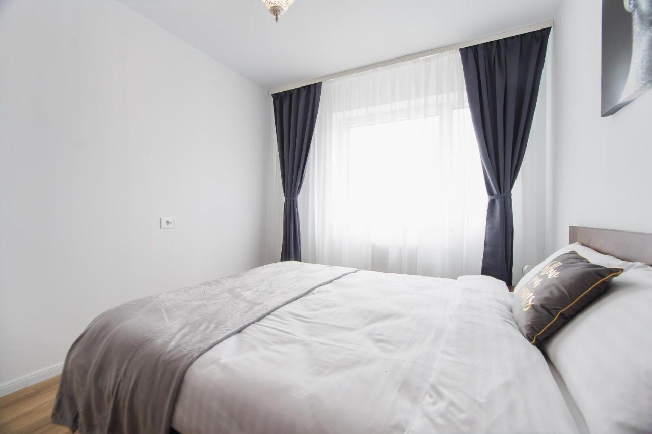 Duet Blanc Apartment Oradea