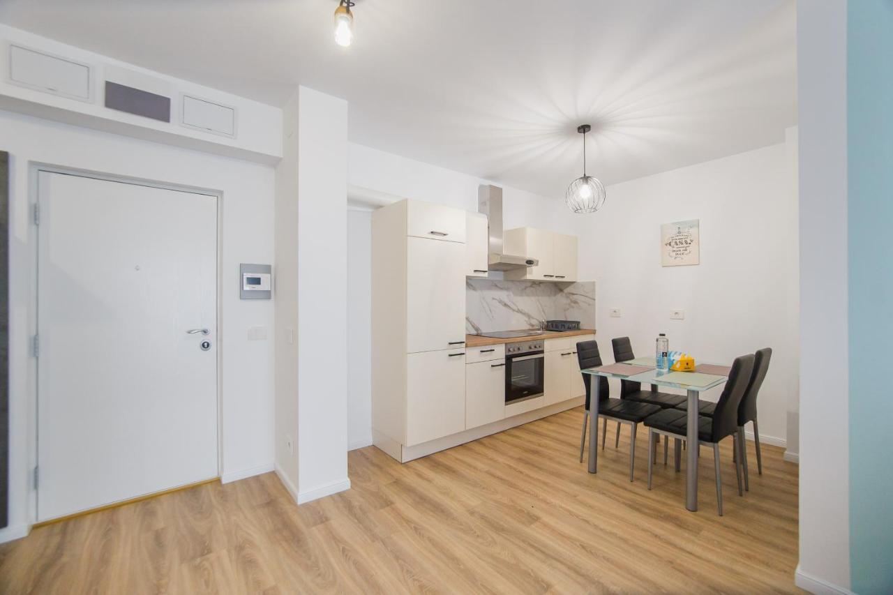 Duet Blanc Apartment *